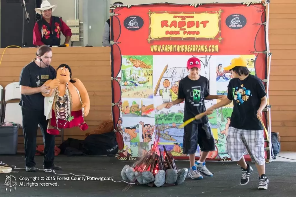Rabbit and Bear Paw Puppeteer Show